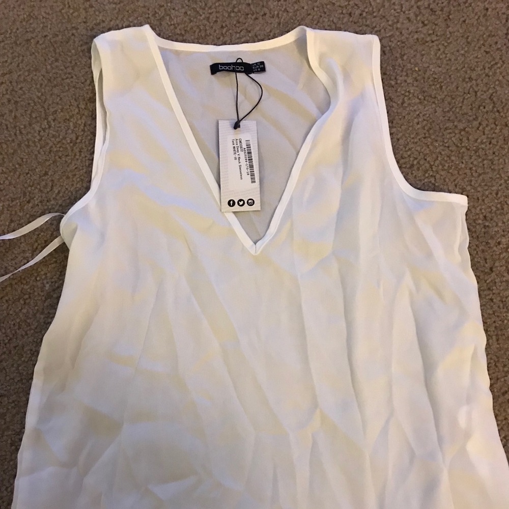 BooHoo white blouse V-neck! NWT